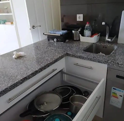 En Edificio Stella Maris Paseo Maritimo * فوينخيرولا